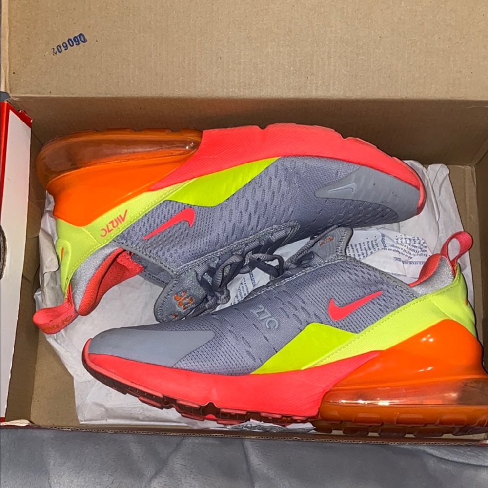 Nike Air Max 270 (GS)